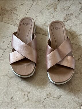 UGG Women's Metallic Rose Cross-Strap Slide Sandals in Rose Gold